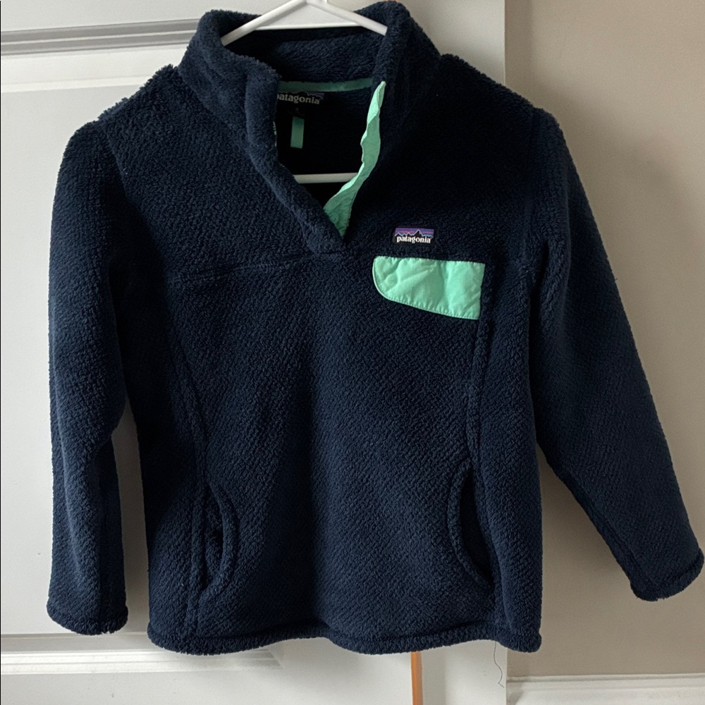Patagonia Navy Kids Fleece Pullover with Mint Pocket